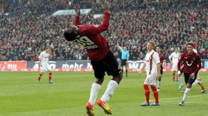 Hannover 96 chairman Martin Kind has responded not too kindly to reports suggesting Mame Biram Diouf could replace Robert Lewandowski at Borussia Dortmund.