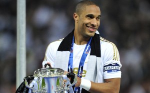 Swansea City centre-back Ashley Williams wants to stay at the Liberty Stadium in the summer.