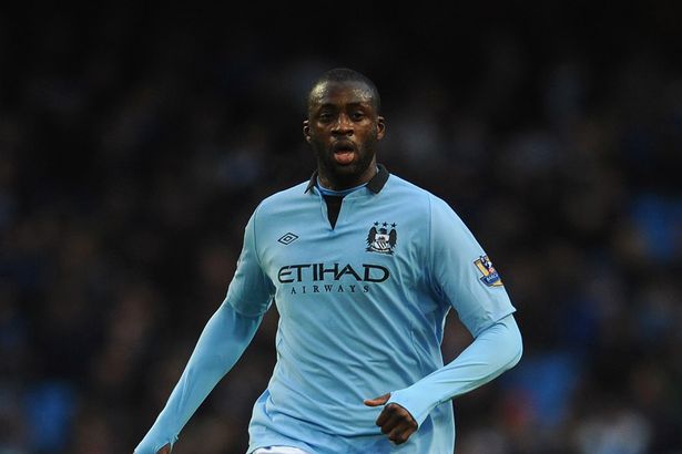 Manchester City midfielder Yaya Toure has signed a four-year contract extension at the club.