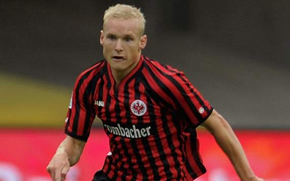 Sebastian Rode has insisted he is fully committed to Eintracht Frankfurt amid speculation linking him with a summer move to Bayern Munich.