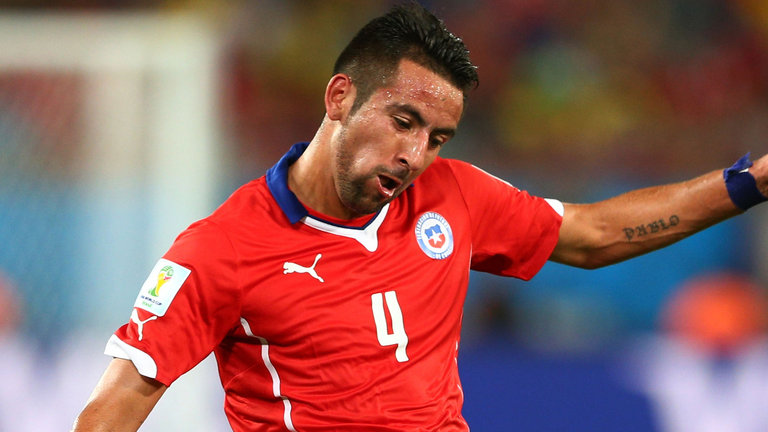 Isla set for QPR medical; Wenger praises Campbell and Sanogo