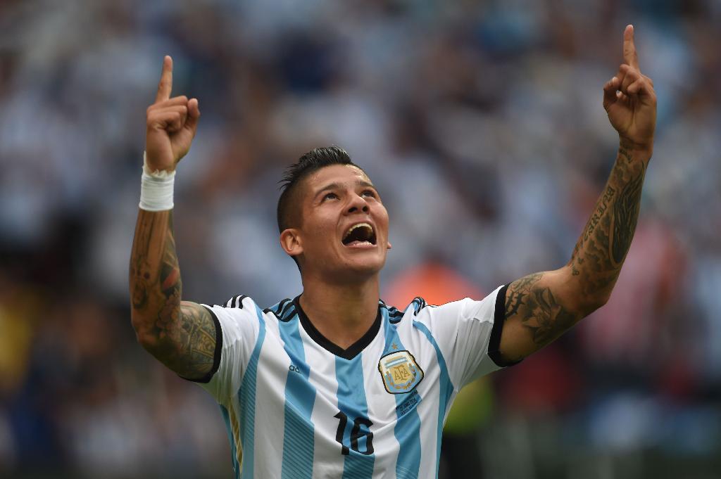 Manchester United F.C. have confirmed they have reached an agreement with Sporting Clube de Portugal regarding the transfer of defender Marcos Rojo.