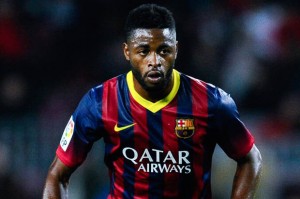 West Ham have signed Cameroon midfielder Alex Song on a season-long loan deal from Spanish giants Barcelona