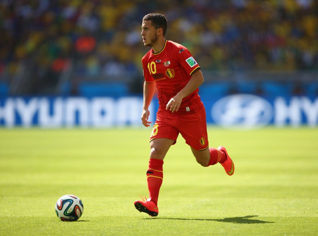 Chelsea F.C. manager Jose Mourinho has confirmed the club are in contract talks with Eden Hazard.