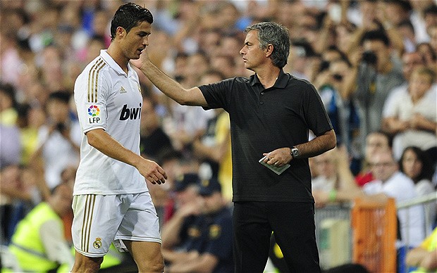 Chelsea F.C. manager Jose Mourinho has likened Cristiano Ronaldo to Zinedine Zidane in his latest praise for the Portuguese superstar.