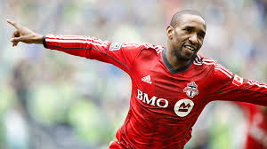 Queens Park Rangers F.C. manager Harry Redknapp has hinted he may make a second attempt to lure Jermain Defoe to Loftus Road in the January transfer window.