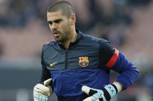 Manchester United have completed the free transfer of former-Barcelona keeper Victor Valdes