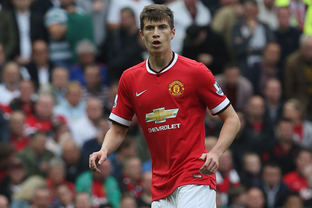 Northern Ireland international defender Paddy McNair has signed a new contract at Manchester United which will keep him at Old Trafford until the summer of 2017.