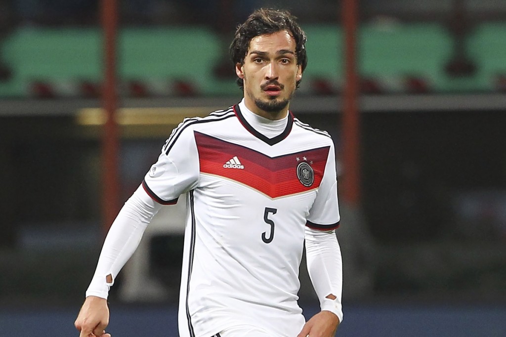Borussia Dortmund defender Mats Hummels has admitted he is considering his future at the club amid ongoing reported interest from Manchester United.