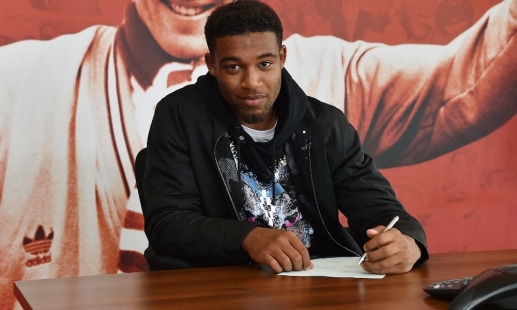 Liverpool F.C. have announced Jordon Ibe has put pen to paper on a new, long-term contract with the club.