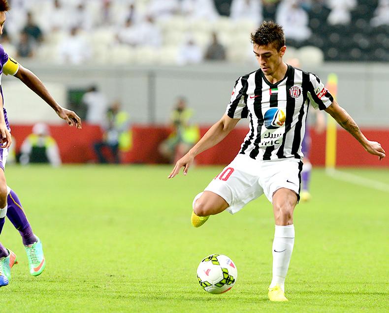 West Ham United F.C. have completed the signing of midfielder Manuel Lanzini from UAE Arabian Gulf League club Al-Jazira on a season-long loan deal.