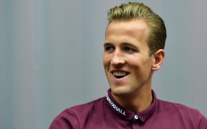 Tottenham striker Harry Kane is reportedly attracting the interest of Chelsea