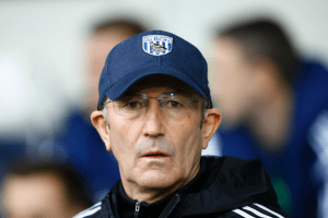 West Brom boss Tony Pulis has been heavily criticised by his teams own fans despite a 1-0 win over Everton
