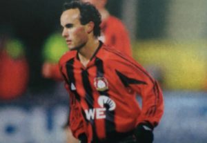 Landon Donovan with Bayer Leverkusen (Bayer04 Leverkusen)