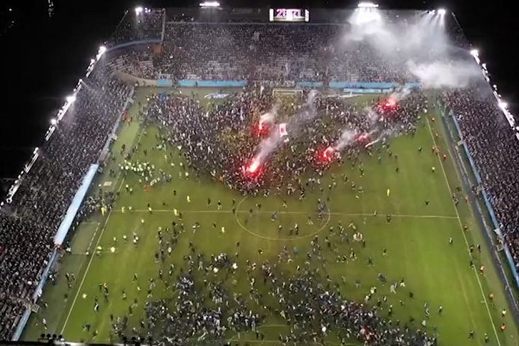 Supporters the pitch in celebration as FF wins 2021 Allsvenskan (Video) - Soccer News