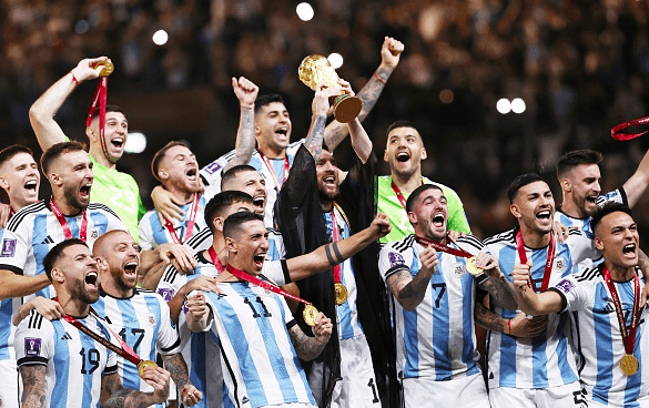 阿根廷 3-3 法国（阿根廷在点球上以 4-2 获胜）：莱昂内尔·梅西在卡塔尔非凡的夜晚激励阿根廷第三次夺得世界冠军的关键谈话要点