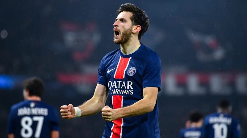 PSG will not sell Kvaratskhelia amid rumours of Arsenal interest - Soccer News
