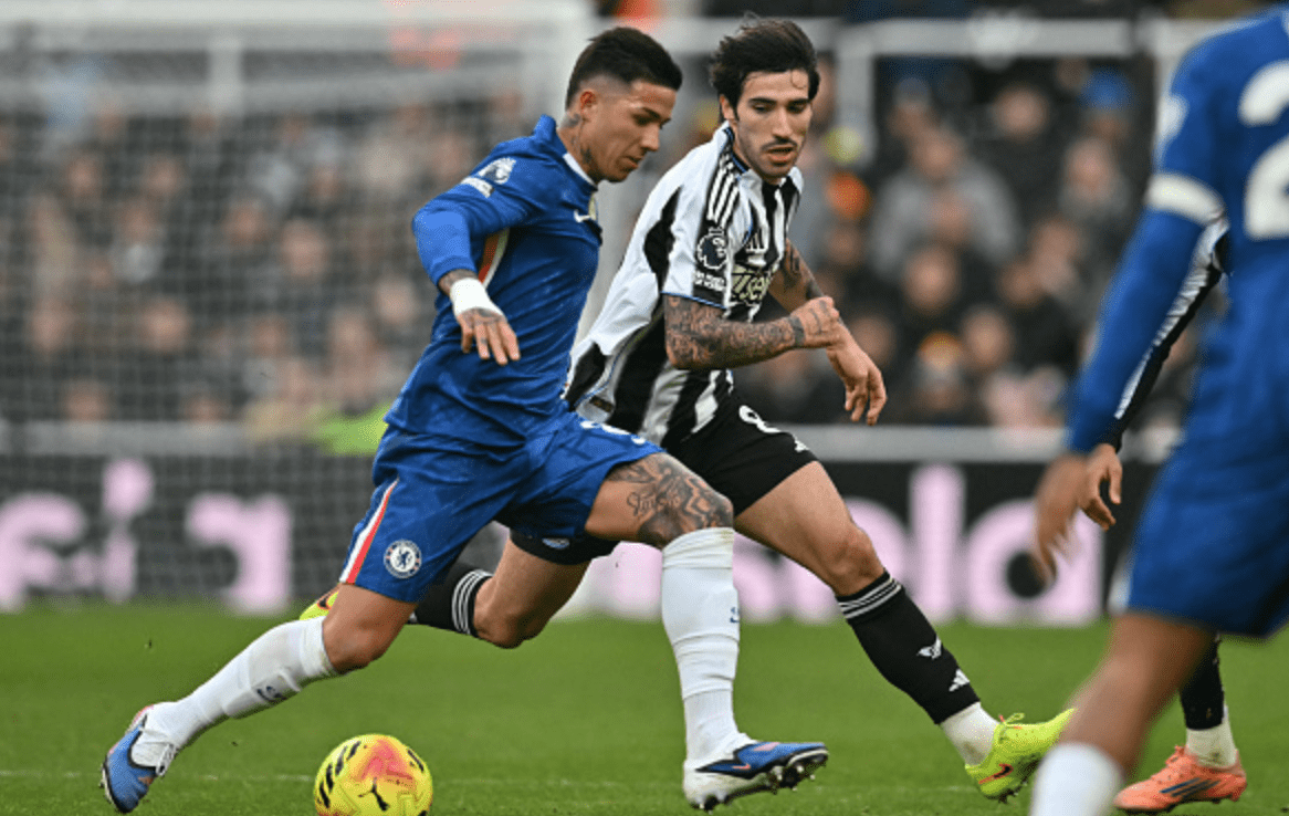 रियल मैड्रिड की ग्रीष्मकालीन स्थानांतरण योजना के कारण प्रीमियर लीग क्लब रेड अलर्ट पर हैं – सॉकर न्यूज़